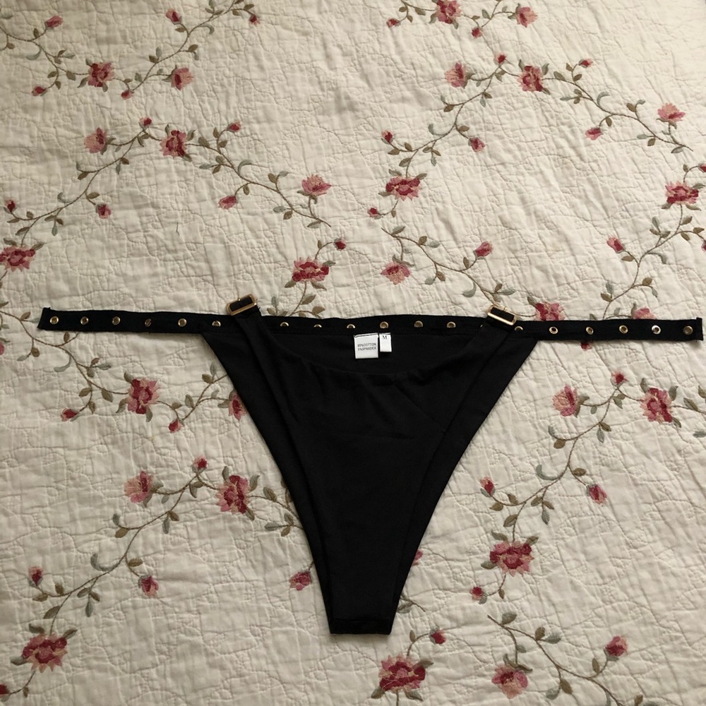 Bathing suit - Picture 6 of 6